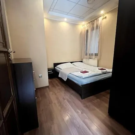 Terez Korut - Central * Budapest